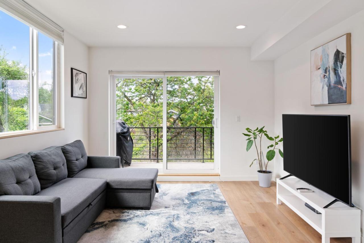شقة Modern Two Story Townhouse Near Light Rail سياتل المظهر الخارجي الصورة