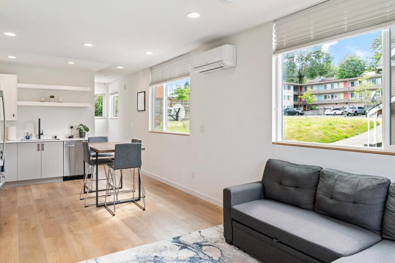 شقة Modern Two Story Townhouse Near Light Rail سياتل المظهر الخارجي الصورة